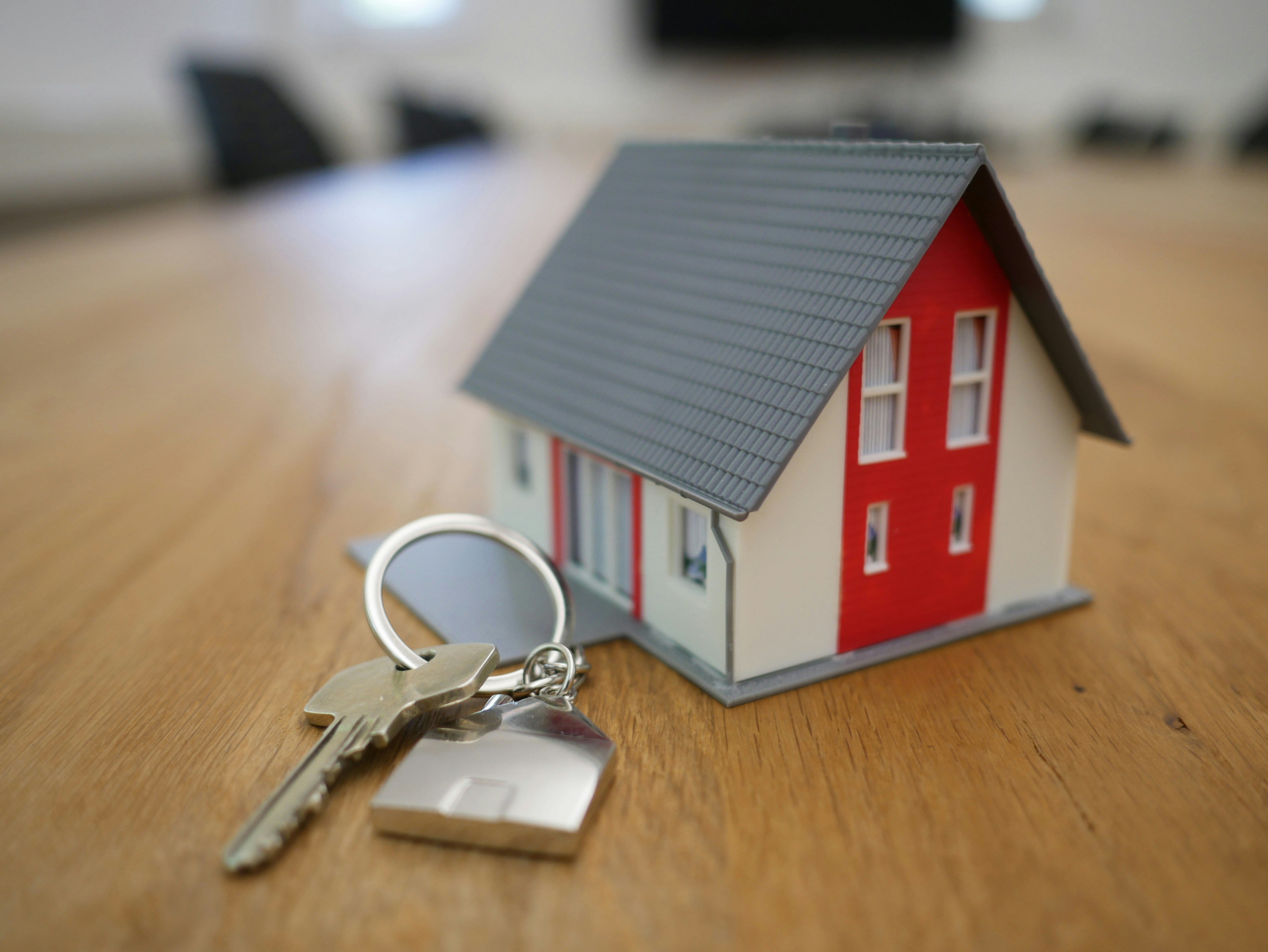 Leasing & Marketing